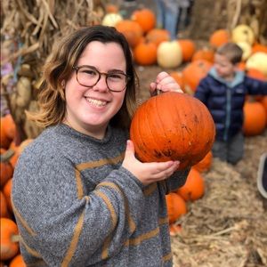 Meet your Posher, Brooke